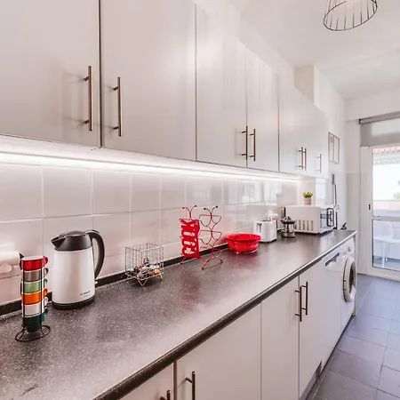 Apartman The Millennial Lifestyle By Amazing Madeira