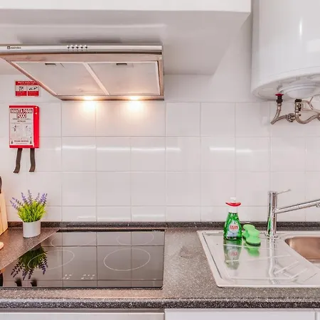 The Millennial Lifestyle By Amazing Madeira Φουνκάλ